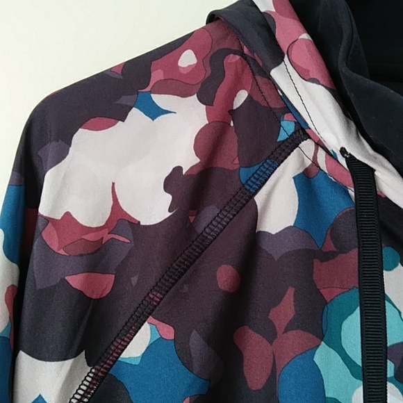 Xersion Hooded Zip Up Layered Look Athletic Jacket XL Black Multicolor - Picture 5 of 16